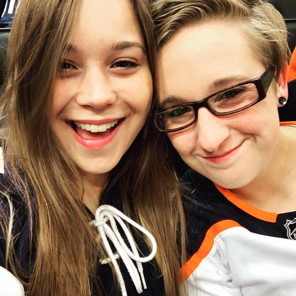 Meet your Posher, Desiree - Picture 1 of 1